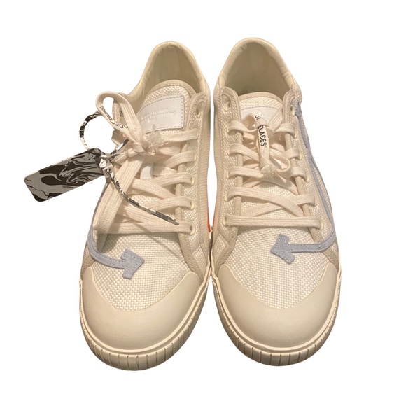 Off-White Vulcanized low-top sneakers - Picture 4 of 13